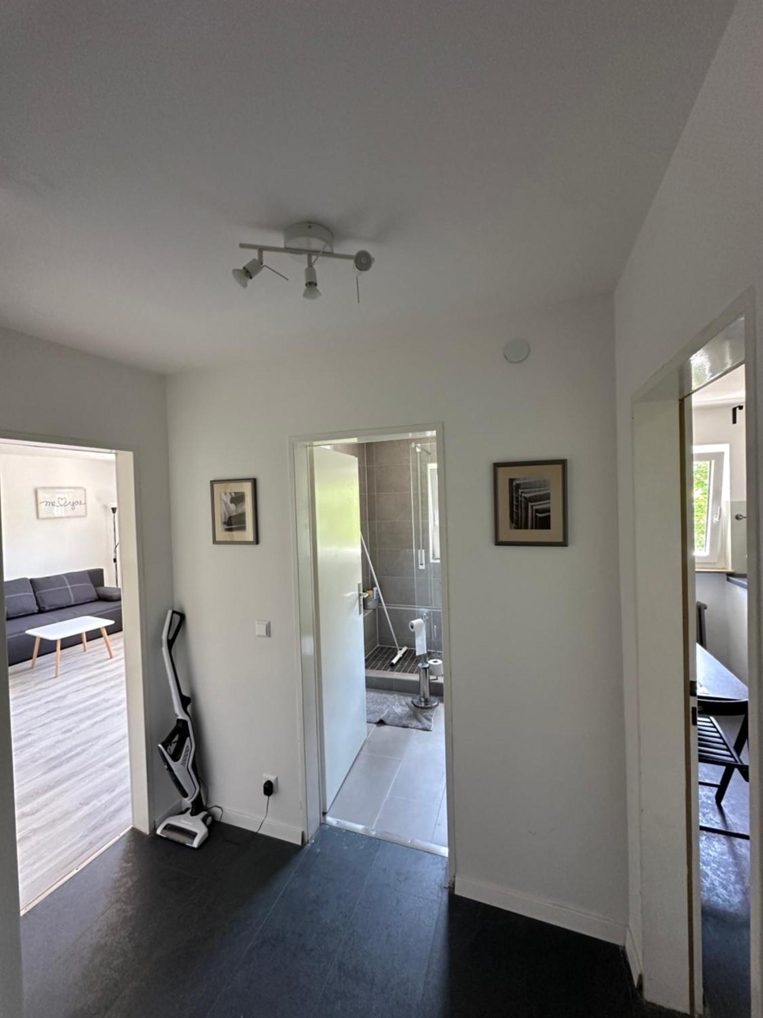 Ferienwohnung Renovated Flat - Prime Location Near Marienplatz Stuttgart Exterior foto