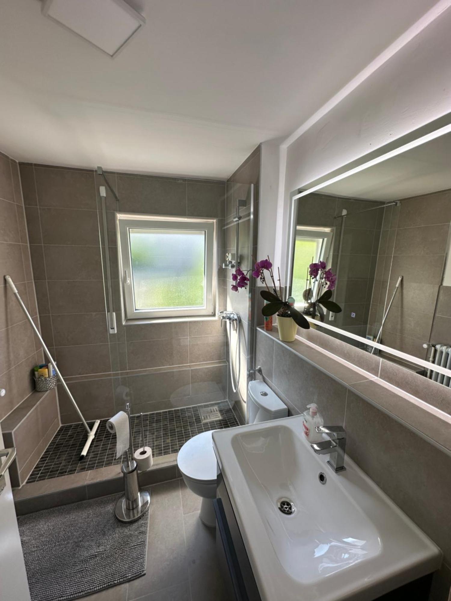 Ferienwohnung Renovated Flat - Prime Location Near Marienplatz Stuttgart Exterior foto